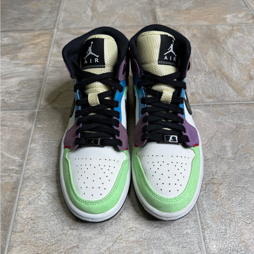 Air Jordan 1 Mid SE Lightbulb Women Shoe Size 7  Multicolor CW1140-100 Preowned